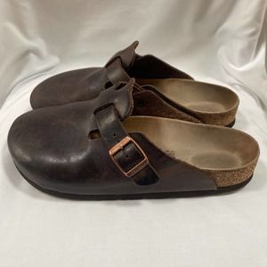 BIRKENSTOCK BOSTON CLOGS BROWN